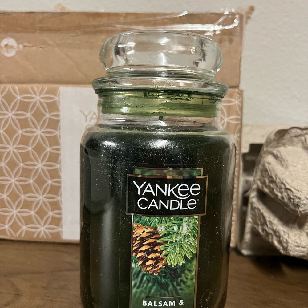 Yankee Candle Balsam & Cedar Green Jar Candle